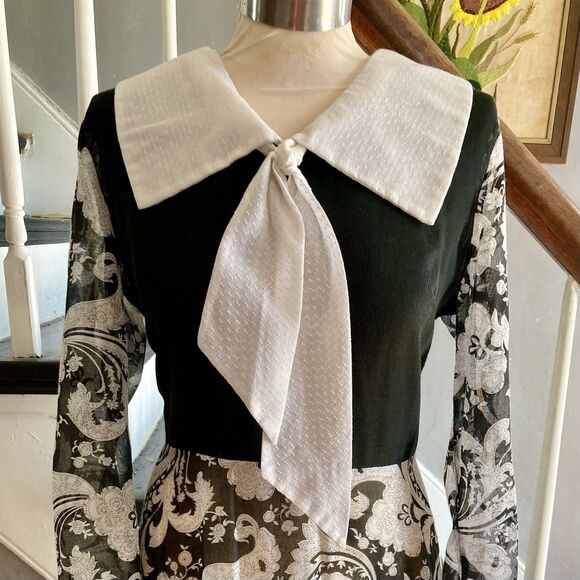 VOLUP 1970s Black And White Psychedelic Paisley Maxi Dress Hostess Pinup - Picture 4 of 15